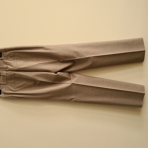 New Ann Taylor suit - Picture 5 of 6